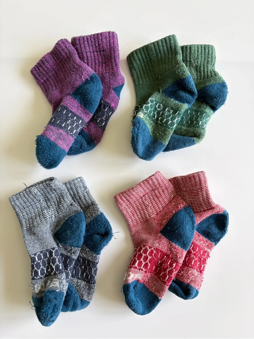 Bombas Toddler Quarter Socks 4 Pairs Ages 1-3 Size 5-7.5T Blue Green Red Purple